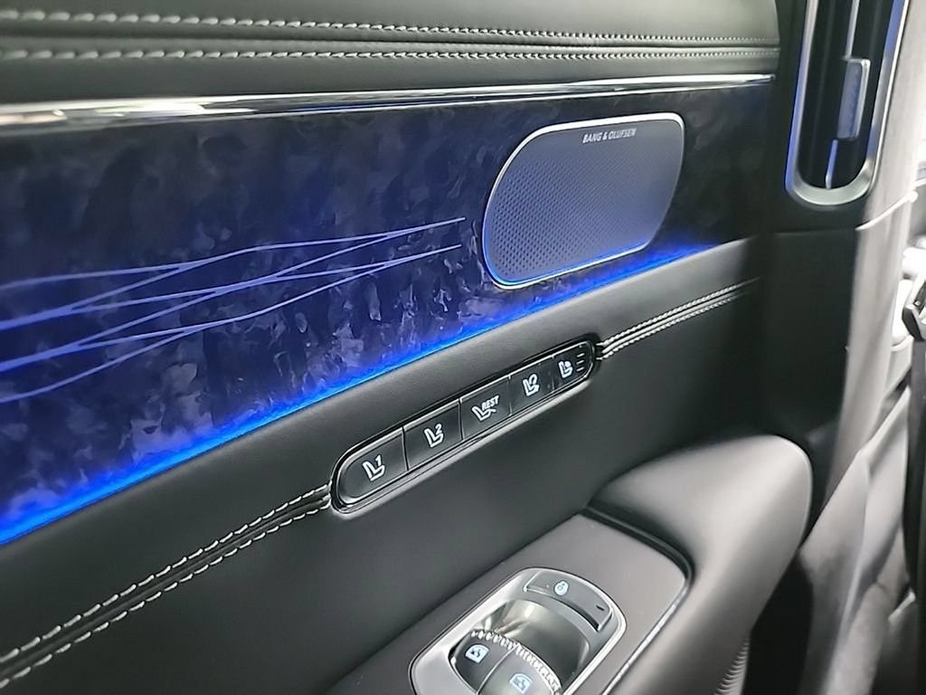 Used 2024 Genesis G90 3.5T AWD/4WD image 27