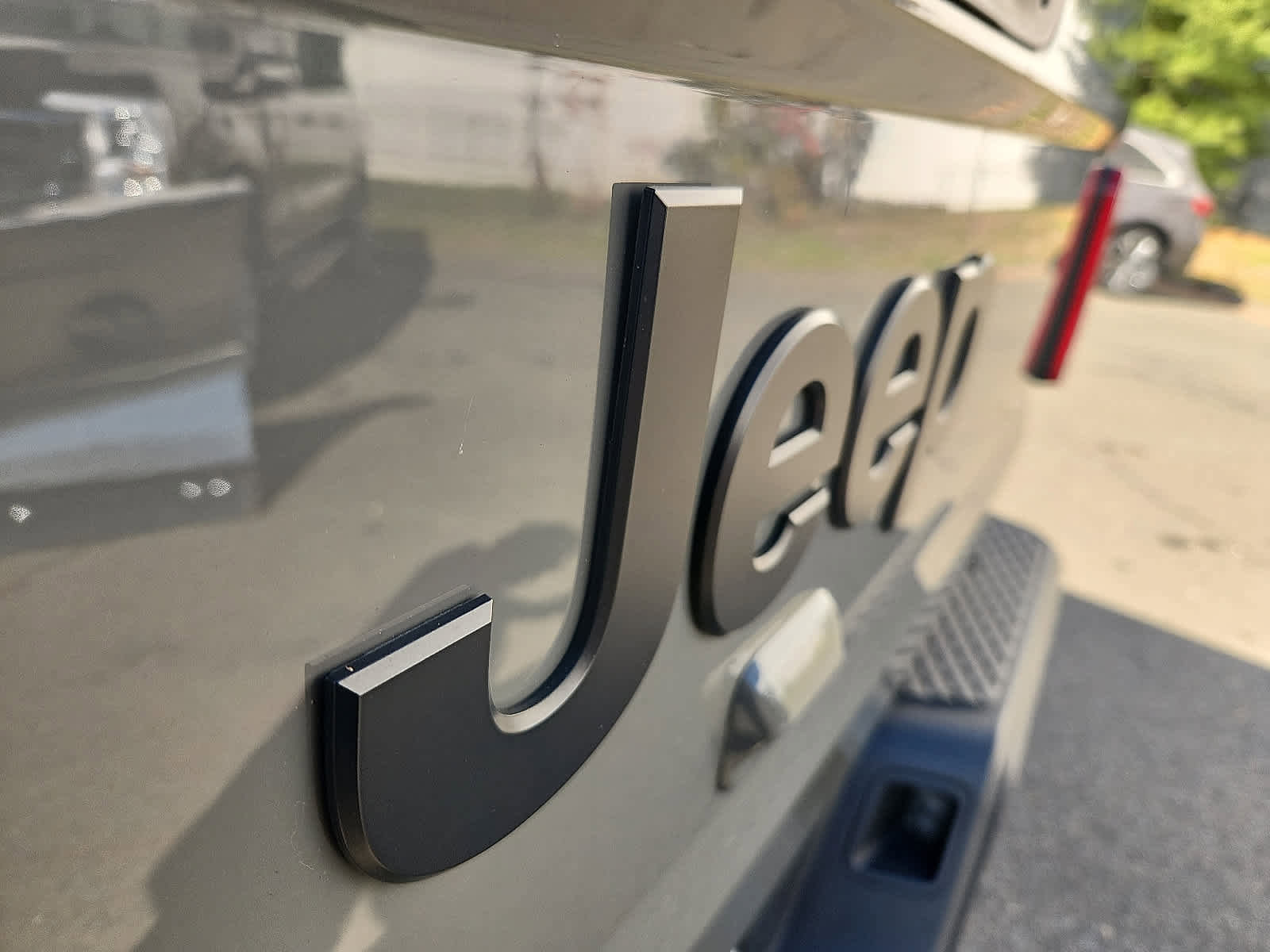 Used 2022 Jeep Gladiator Sport image 30