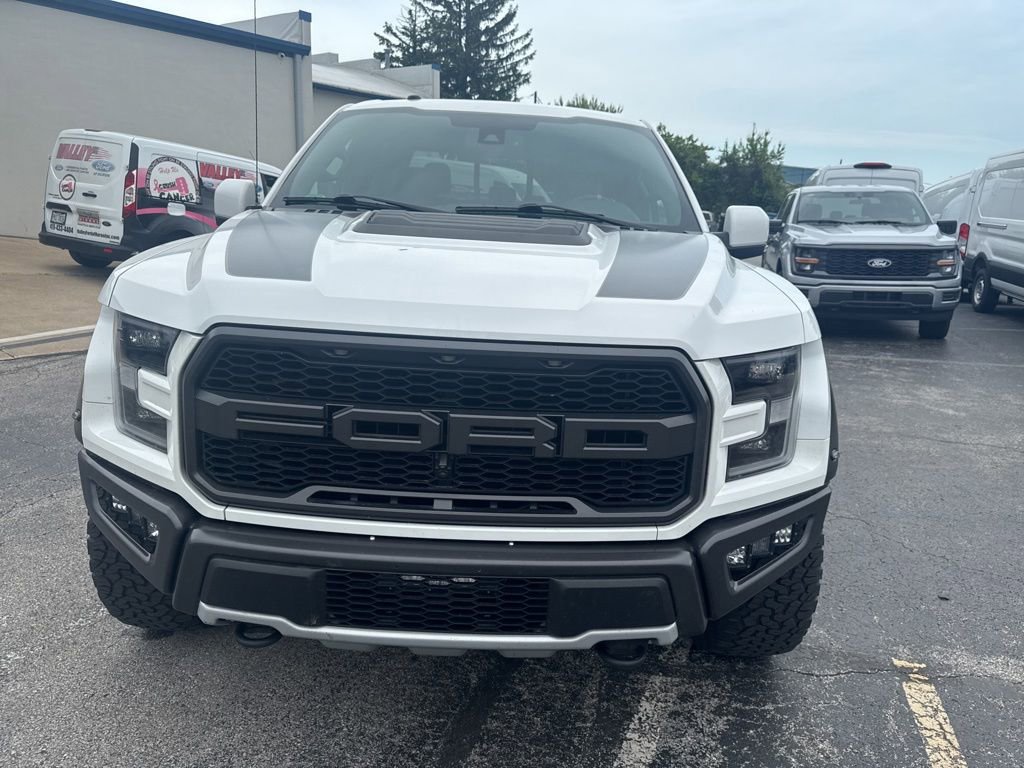 Used 2018 Ford F150 Raptor w/ Equipment Group 802A Luxury AWD/4WD image 8