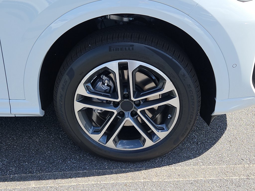 New 2026 Audi Q5 2.0T AWD/4WD image 4