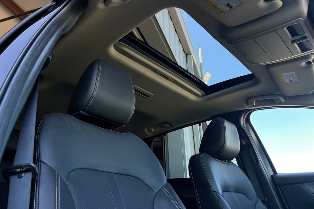 Certified 2024 MAZDA CX-90 Plug-In Hybrid w/ Preferred image 21