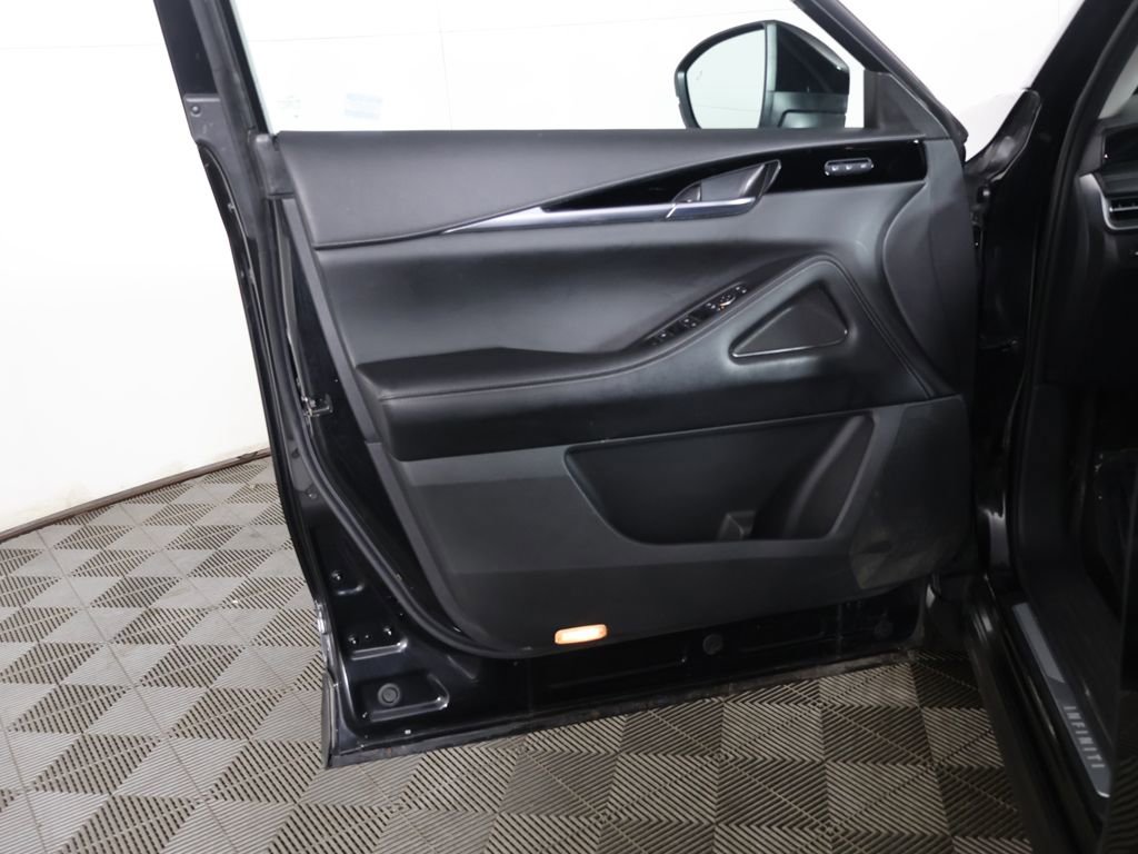 Used 2024 INFINITI QX60 Pure image 32