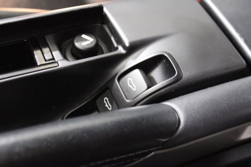Used 2012 Porsche 911 Carrera S image 33