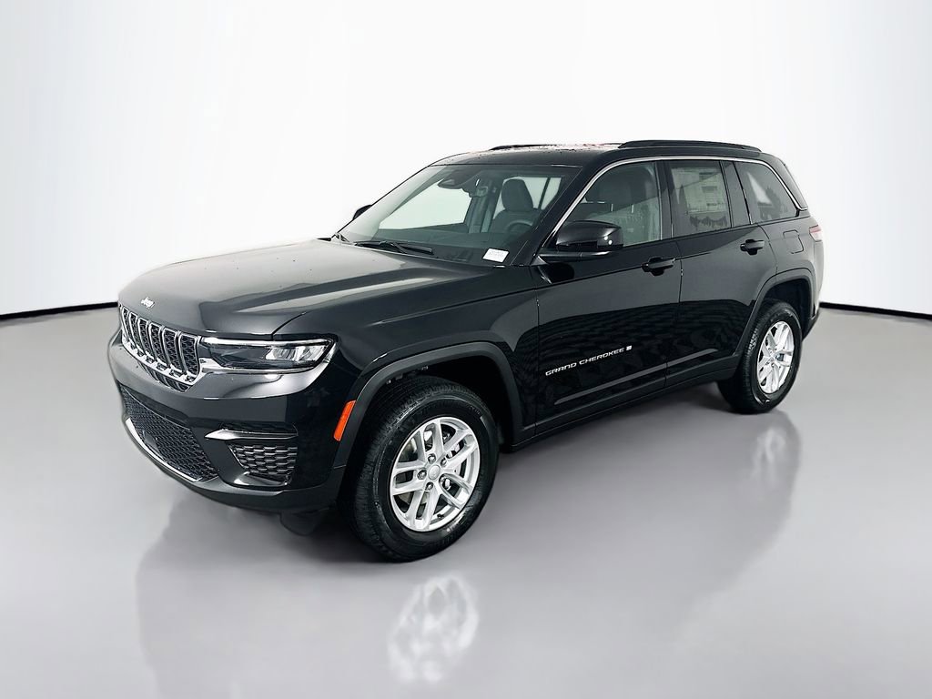 New 2025 Jeep Grand Cherokee Laredo X w/ Luxury Tech Group I RWD image 3