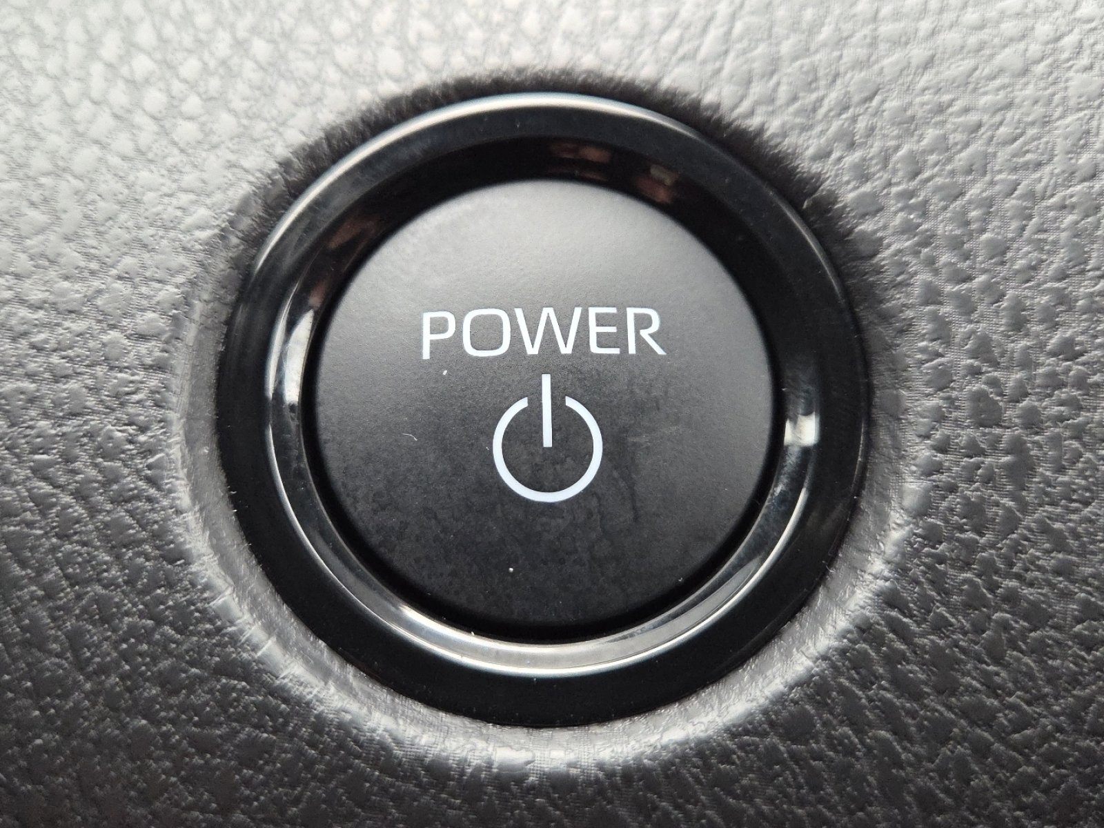 Used 2025 Toyota Camry SE w/ Convenience Package image 33