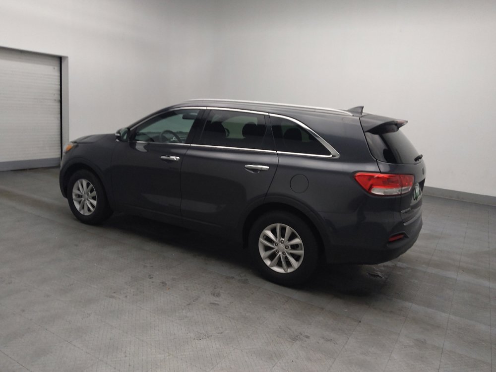 Used 2018 Kia Sorento LX image 3