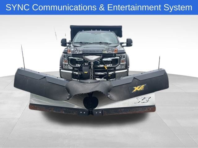 Used 2022 Ford F550 4x4 Regular Cab Super Duty image 9