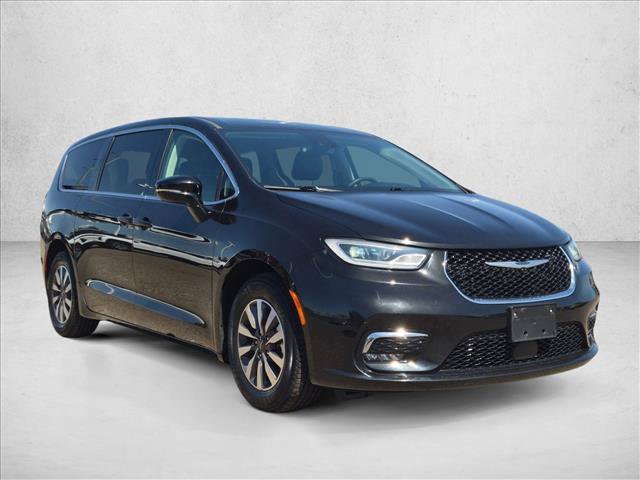 Used 2024 Chrysler Pacifica Limited FWD image 3