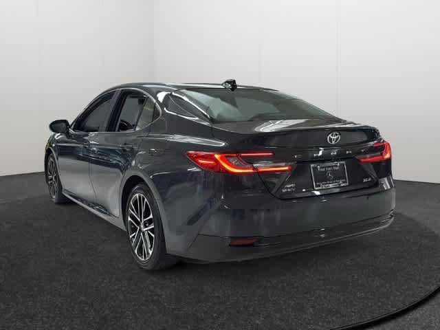 Used 2025 Toyota Camry XLE w/ Premium Plus Package AWD/4WD image 5