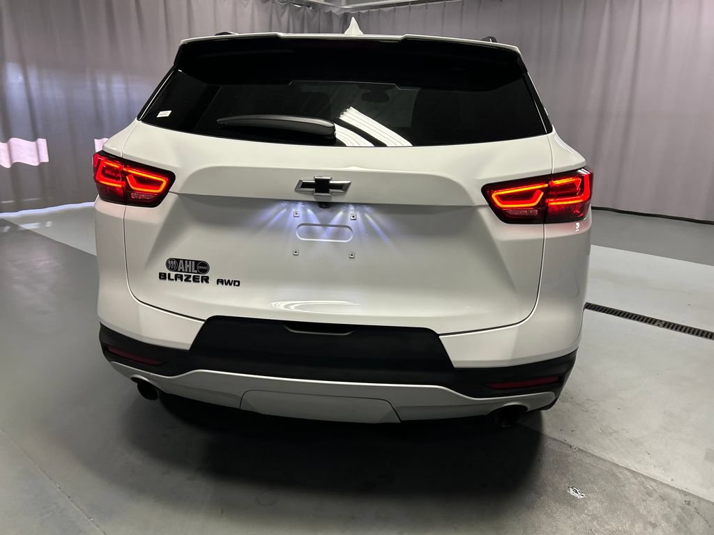 Used 2023 Chevrolet Blazer LT w/ LPO, Black Sport Package AWD/4WD image 6