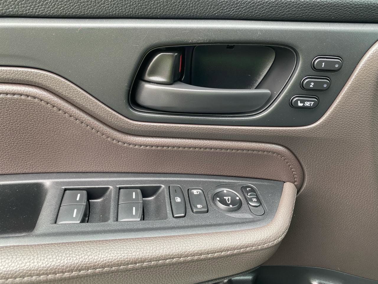 Used 2018 Honda Odyssey EX-L image 14