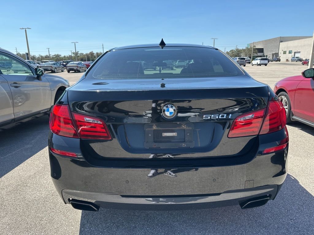 Used 2013 BMW 550i Sedan image 6