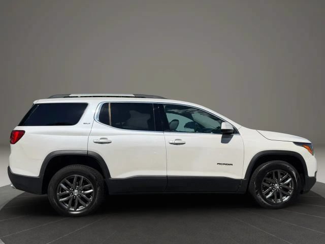 Used 2017 GMC Acadia SLT AWD/4WD image 4