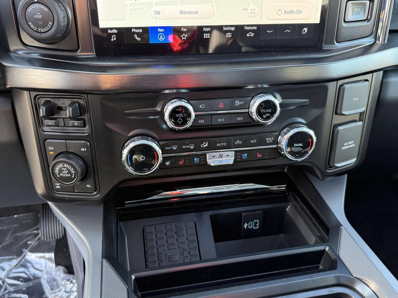 New 2026 Ford F250 Lariat w/ Tremor Off-Road Package AWD/4WD image 15
