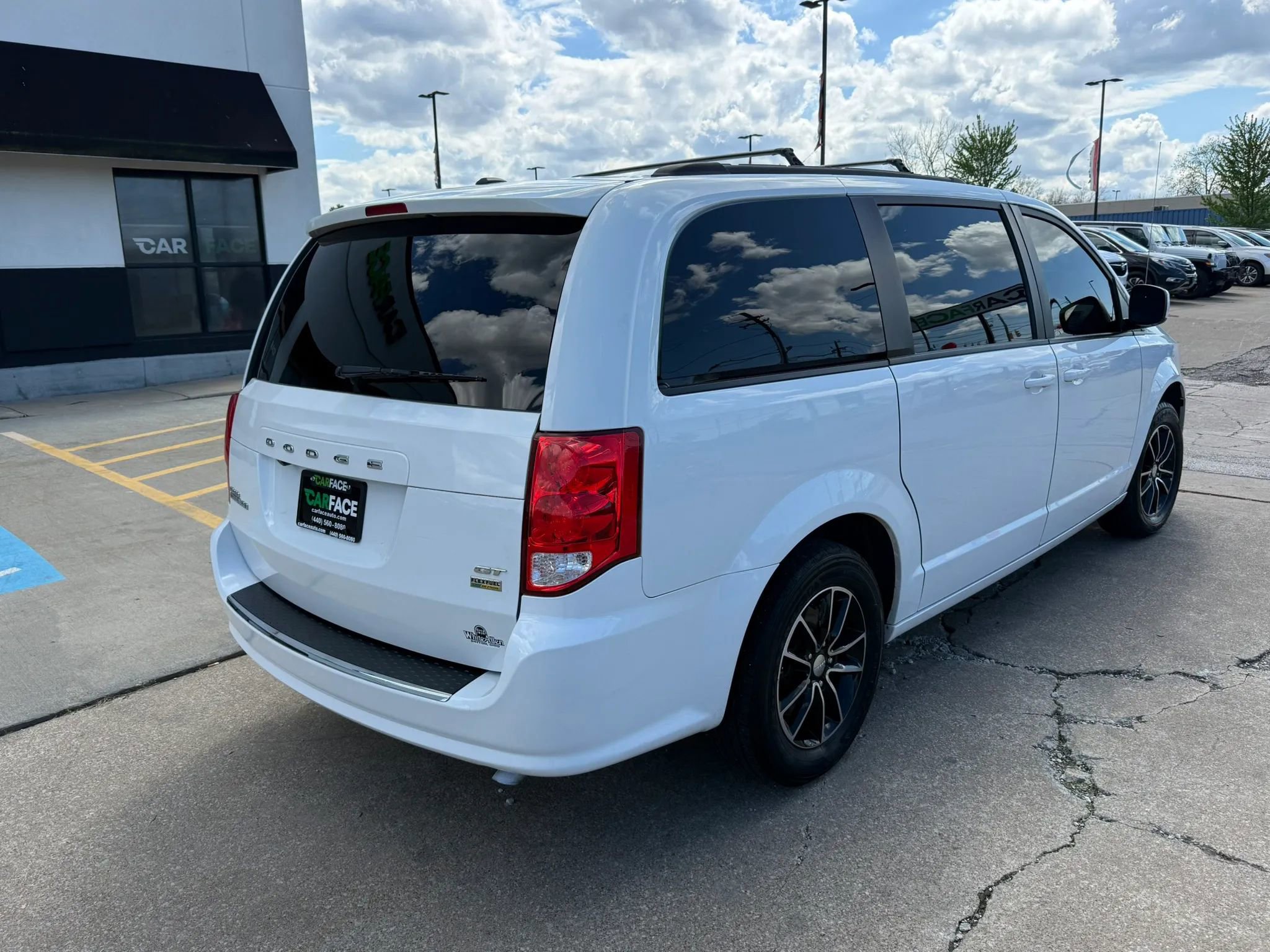 Used 2019 Dodge Grand Caravan GT FWD image 16