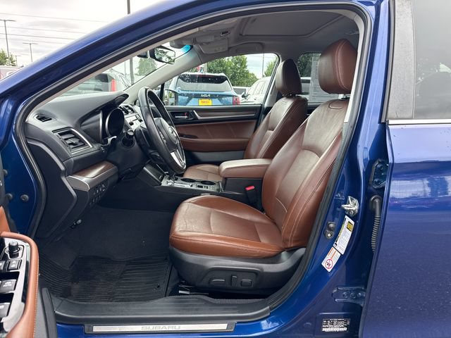 Used 2017 Subaru Outback 2.5i Touring w/ Popular Package #5A AWD/4WD image 14