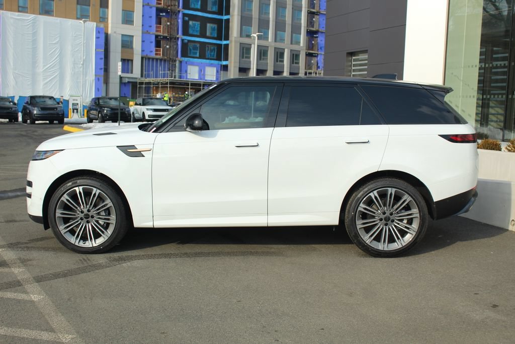 New 2026 Land Rover Range Rover Sport SE AWD/4WD image 6