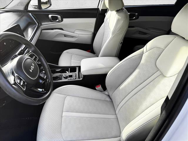 Used 2024 Kia Sorento S w/ Panoramic Sunroof Package image 10