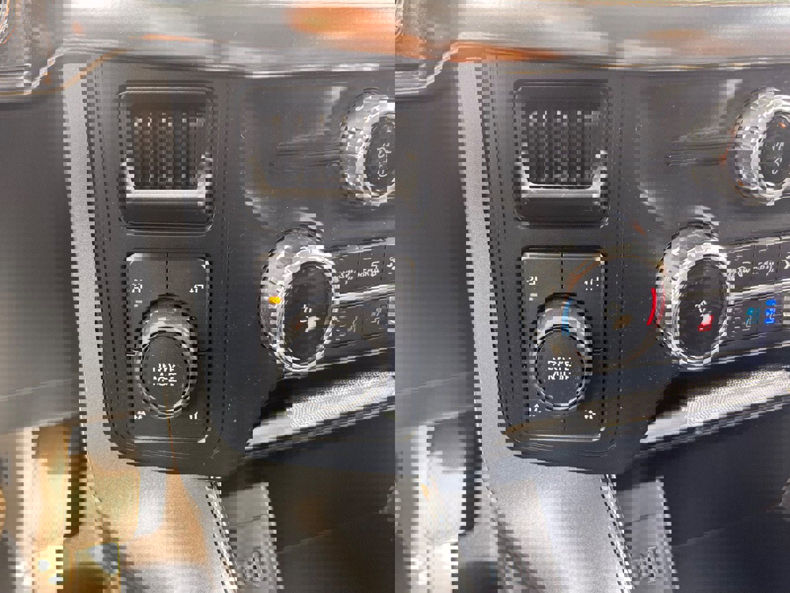 Certified 2023 Ford F150 Lariat image 33