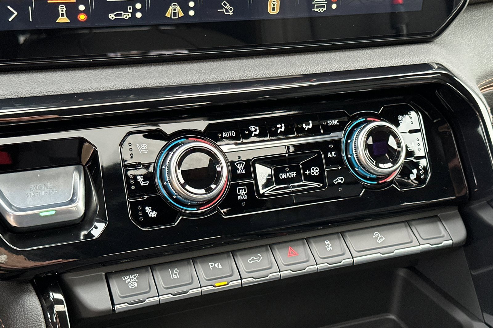 New 2026 GMC Sierra 3500 AT4 w/ AT4 Premium Plus Package image 21