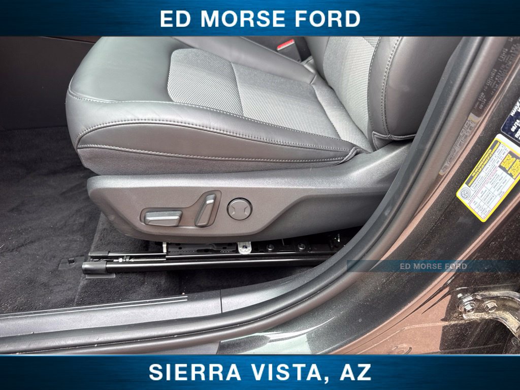 Certified 2025 Kia Niro EX Touring FWD image 14