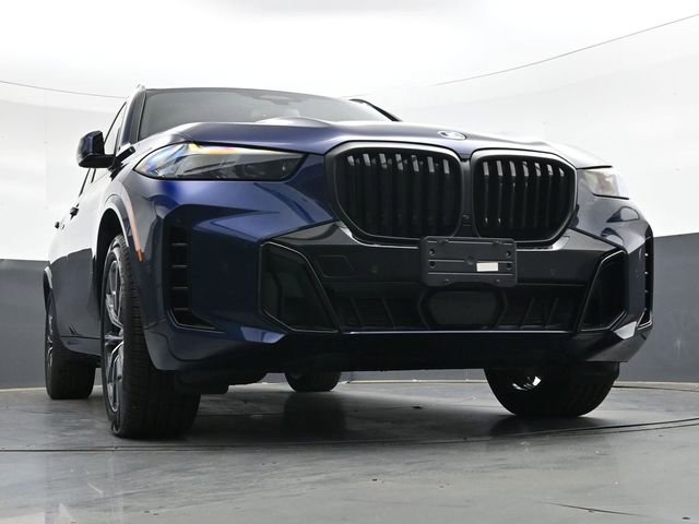 Used 2026 BMW X5 xDrive40i w/ M Sport Package image 38