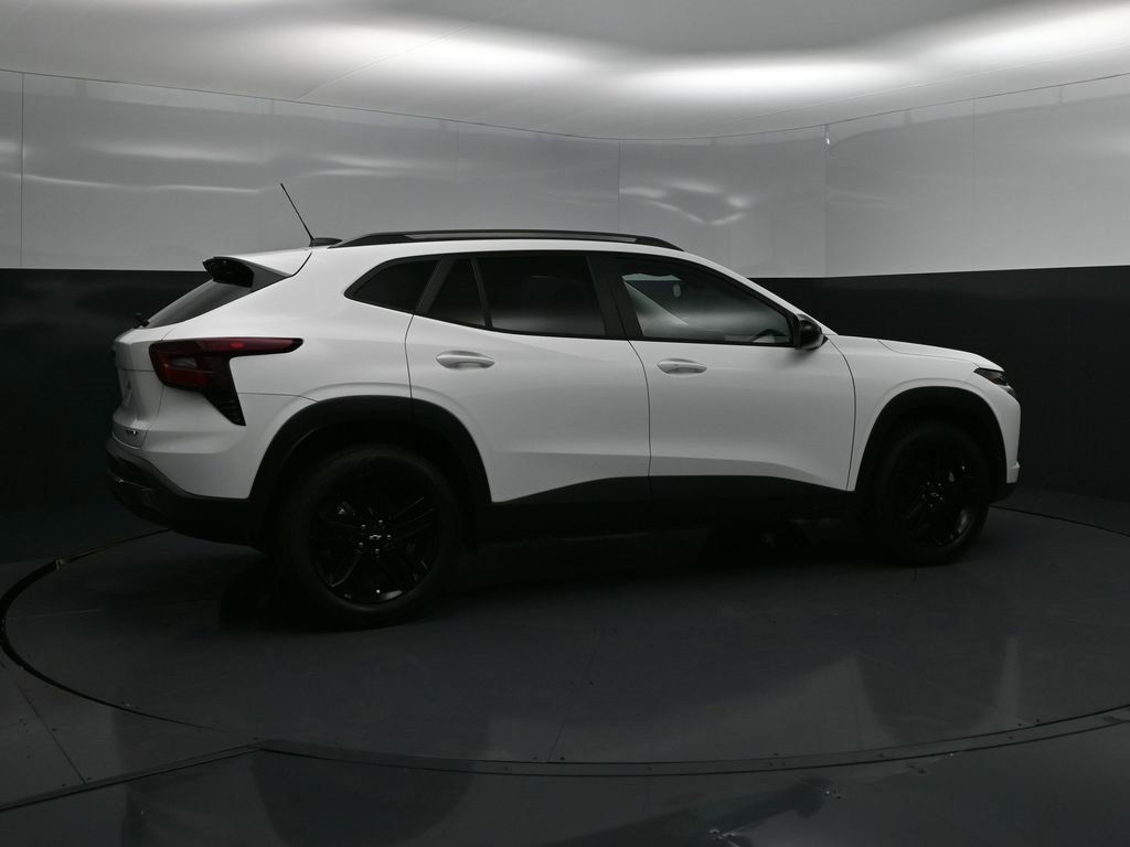 New 2026 Chevrolet Trax ACTIV w/ Driver Confidence Package image 8