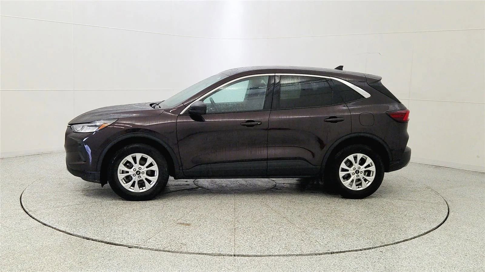 Used 2023 Ford Escape Active AWD/4WD image 4