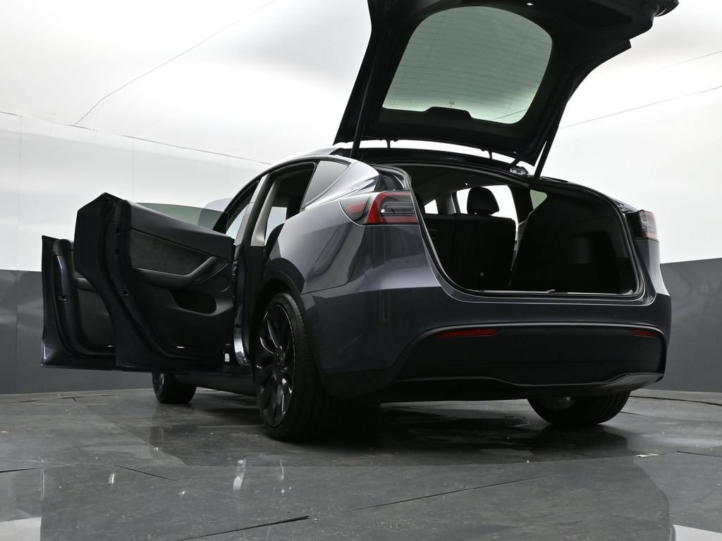 Used 2022 Tesla Model Y Performance AWD/4WD image 38