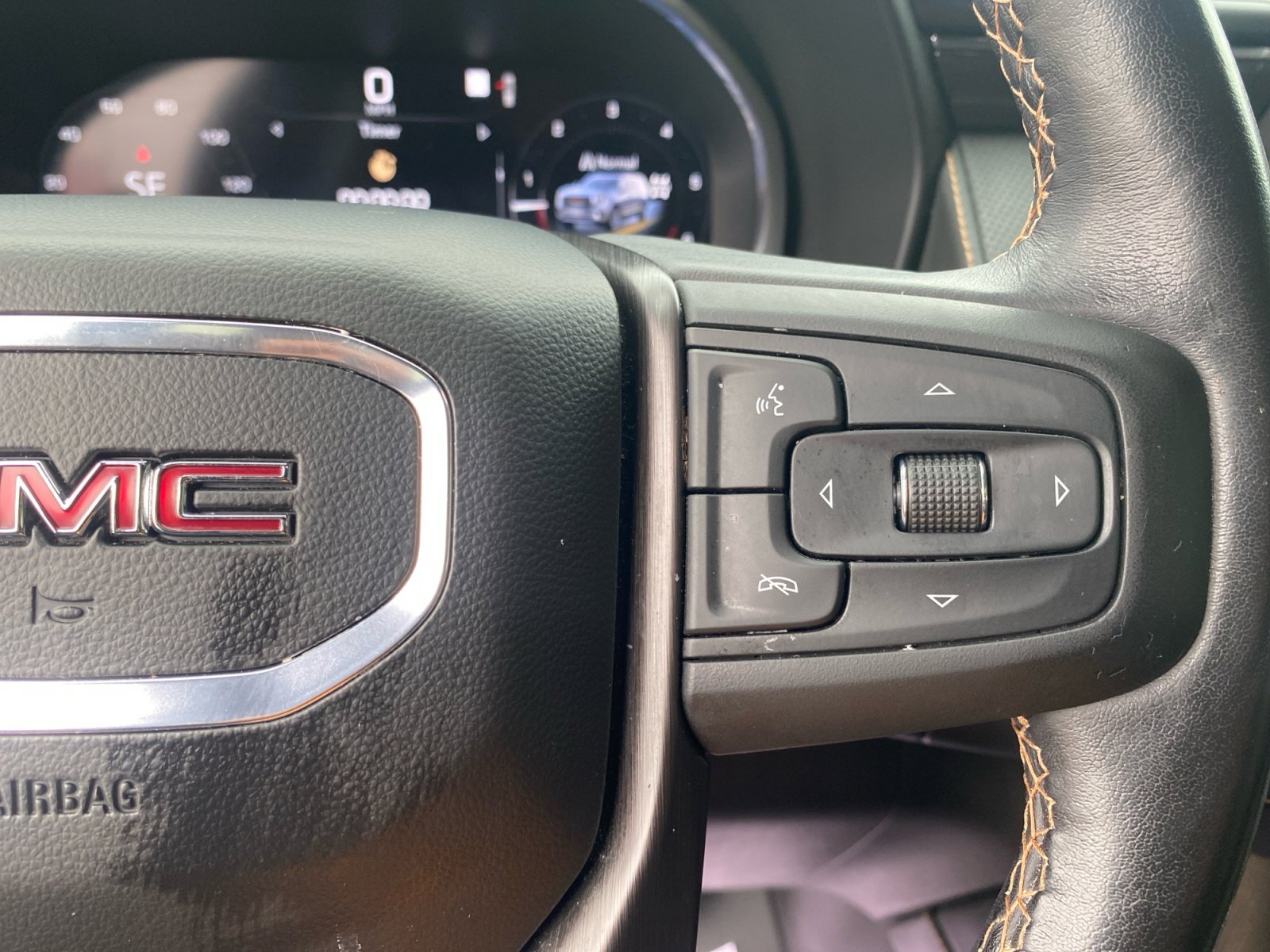 Used 2022 GMC Yukon AT4 w/ AT4 Premium Plus Package image 29