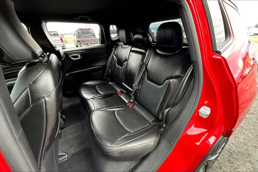 Used 2023 Jeep Compass Limited image 28