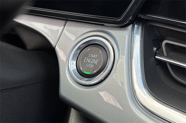 Used 2025 Chevrolet Trax LT w/ Driver Confidence Package image 33