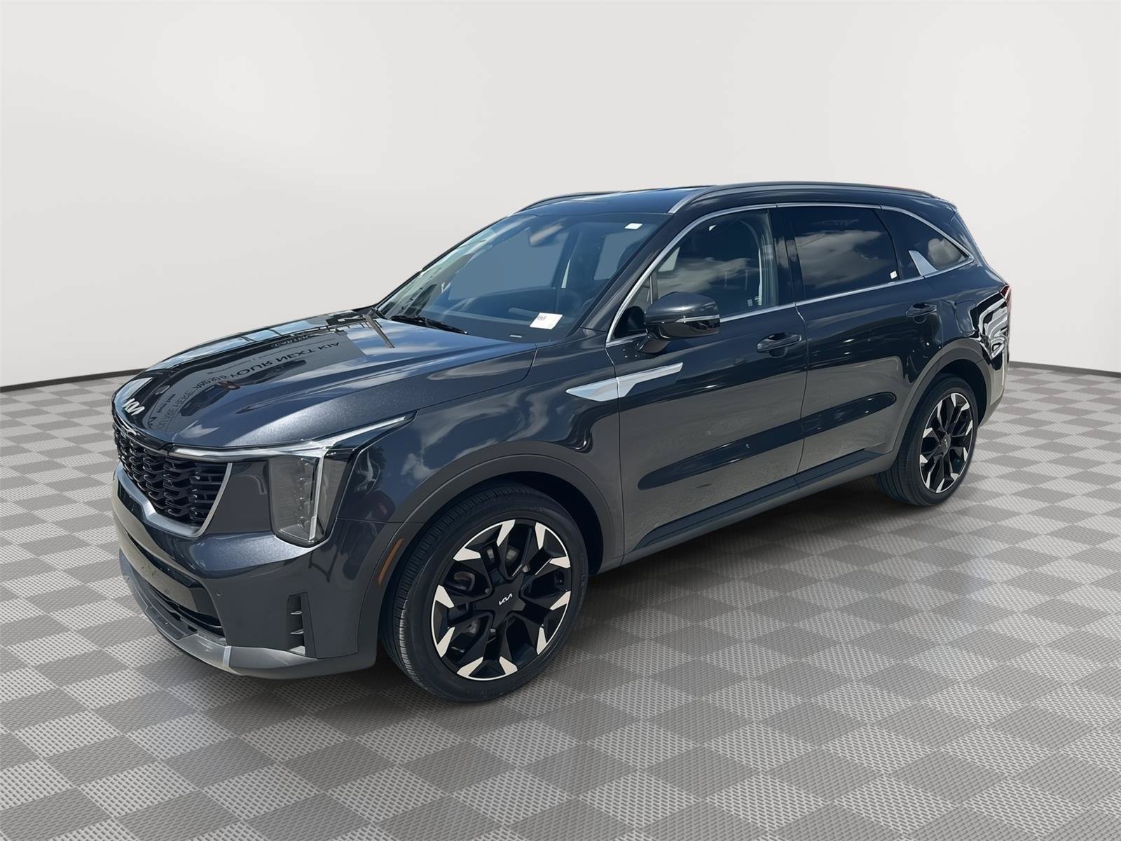 Certified 2025 Kia Sorento EX FWD image 1