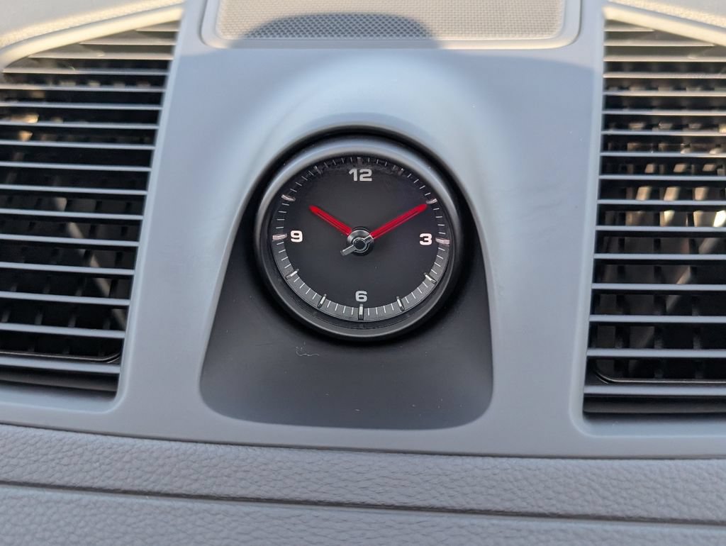 Certified 2023 Porsche Cayenne AWD/4WD image 16