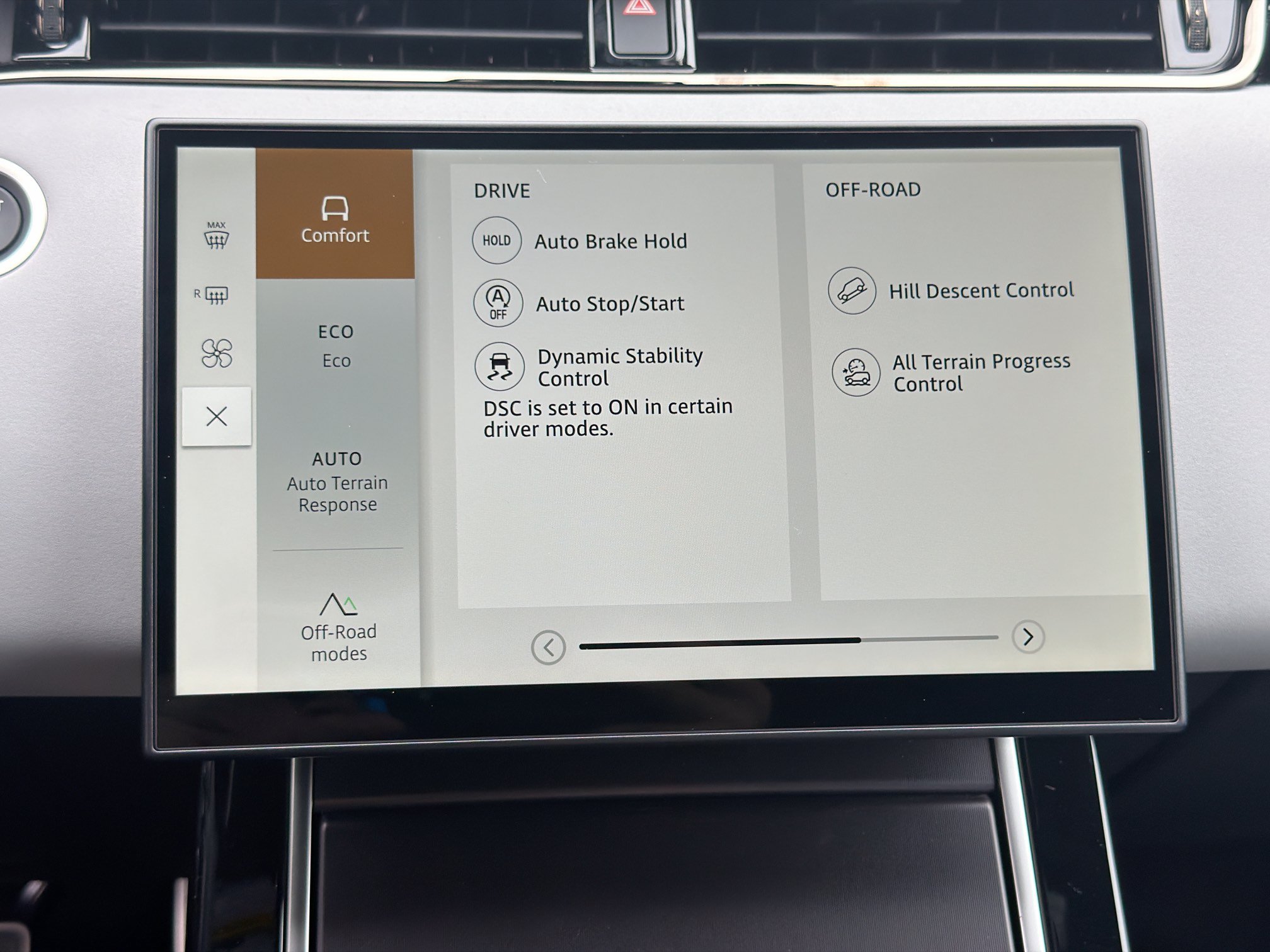 New 2026 Land Rover Range Rover Evoque Hoxton AWD/4WD image 29