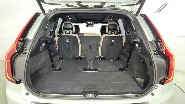 Used 2026 Volvo XC90 B6 Plus w/ Protection Package AWD/4WD image 42
