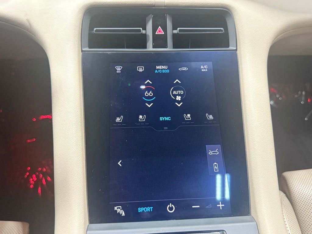 Used 2022 Porsche Taycan 4S image 22