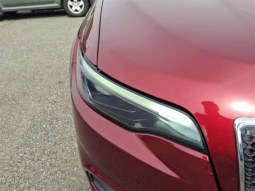 Used 2019 Jeep Cherokee Latitude Plus image 10