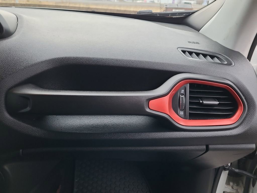 Used 2023 Jeep Renegade Trailhawk AWD/4WD image 16
