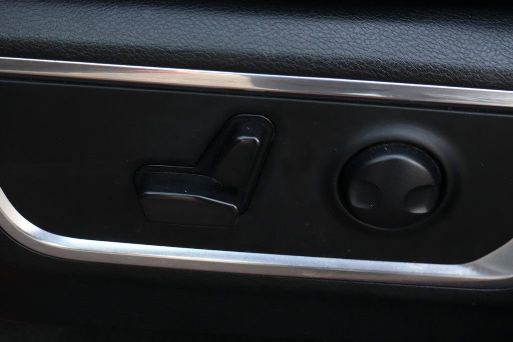 Used 2024 RAM 1500 Laramie RWD image 20