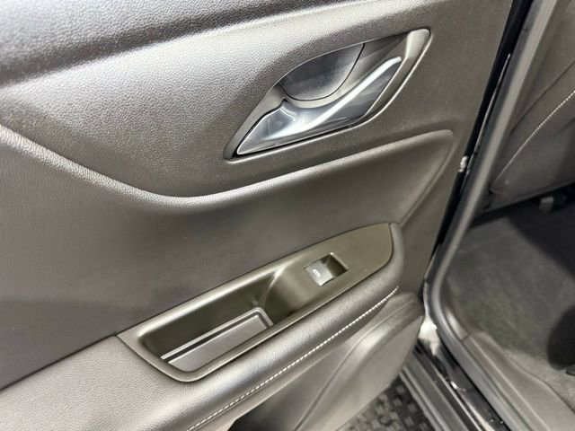 Used 2025 Chevrolet Blazer LT image 19