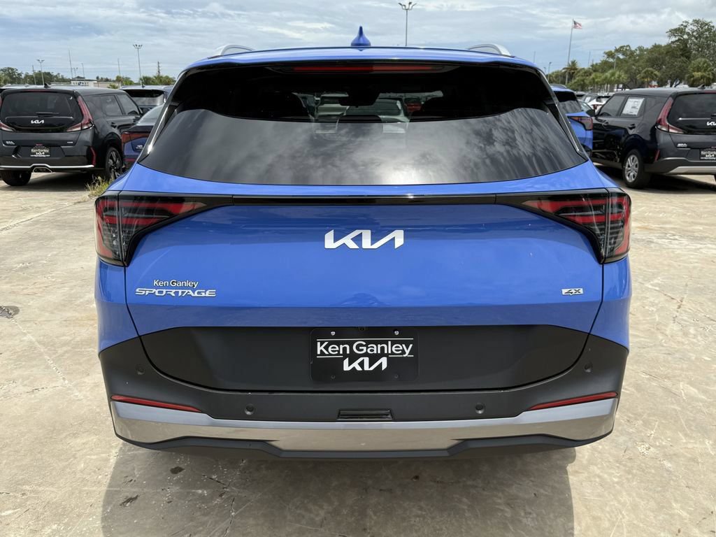 Certified 2026 Kia Sportage EX AWD/4WD image 7