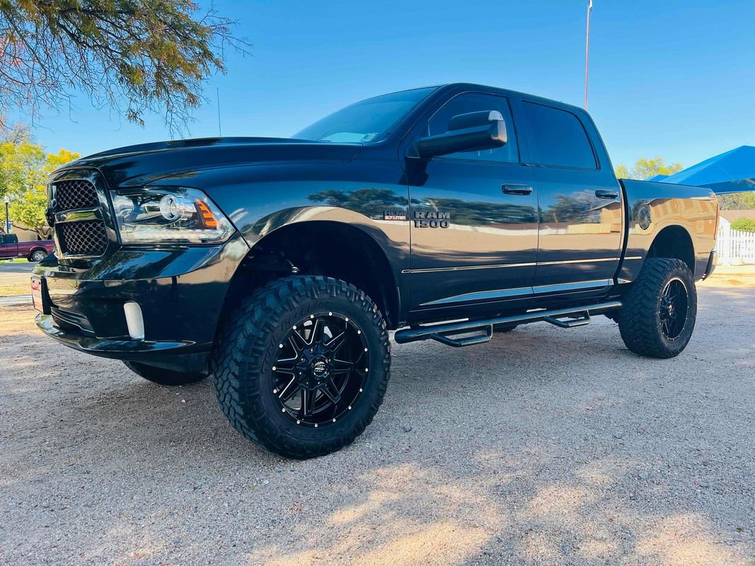 Used 2017 RAM 1500 Sport image 4