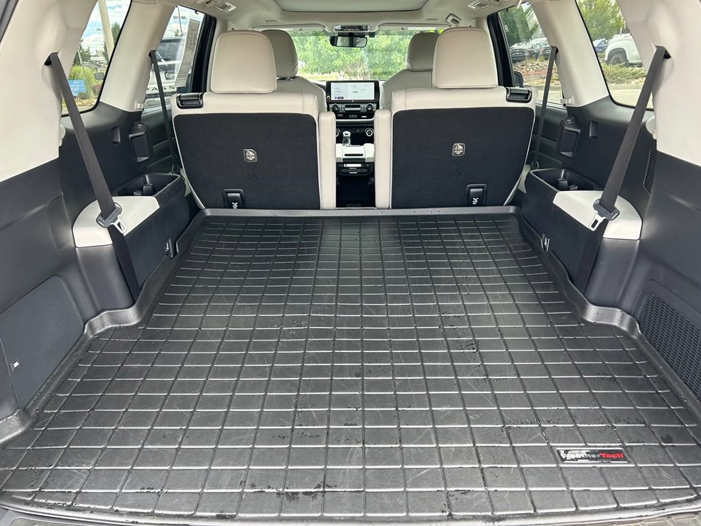 Used 2025 Toyota Grand Highlander AWD Hybrid image 24