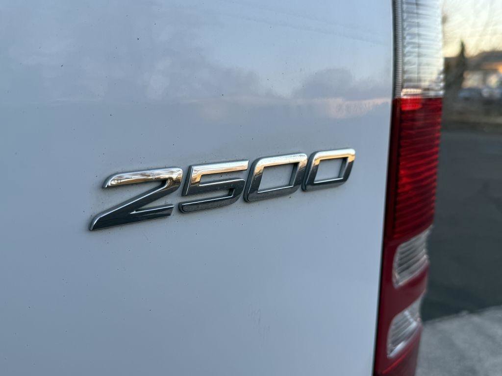 Used 2018 Mercedes-Benz Sprinter 2500 image 34
