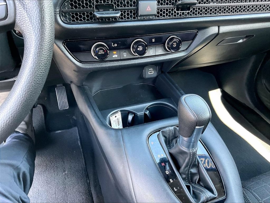 Used 2023 Honda HR-V LX image 25
