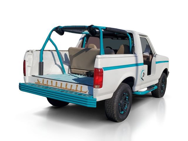 Used 1996 Ford Bronco XLT AWD/4WD image 4