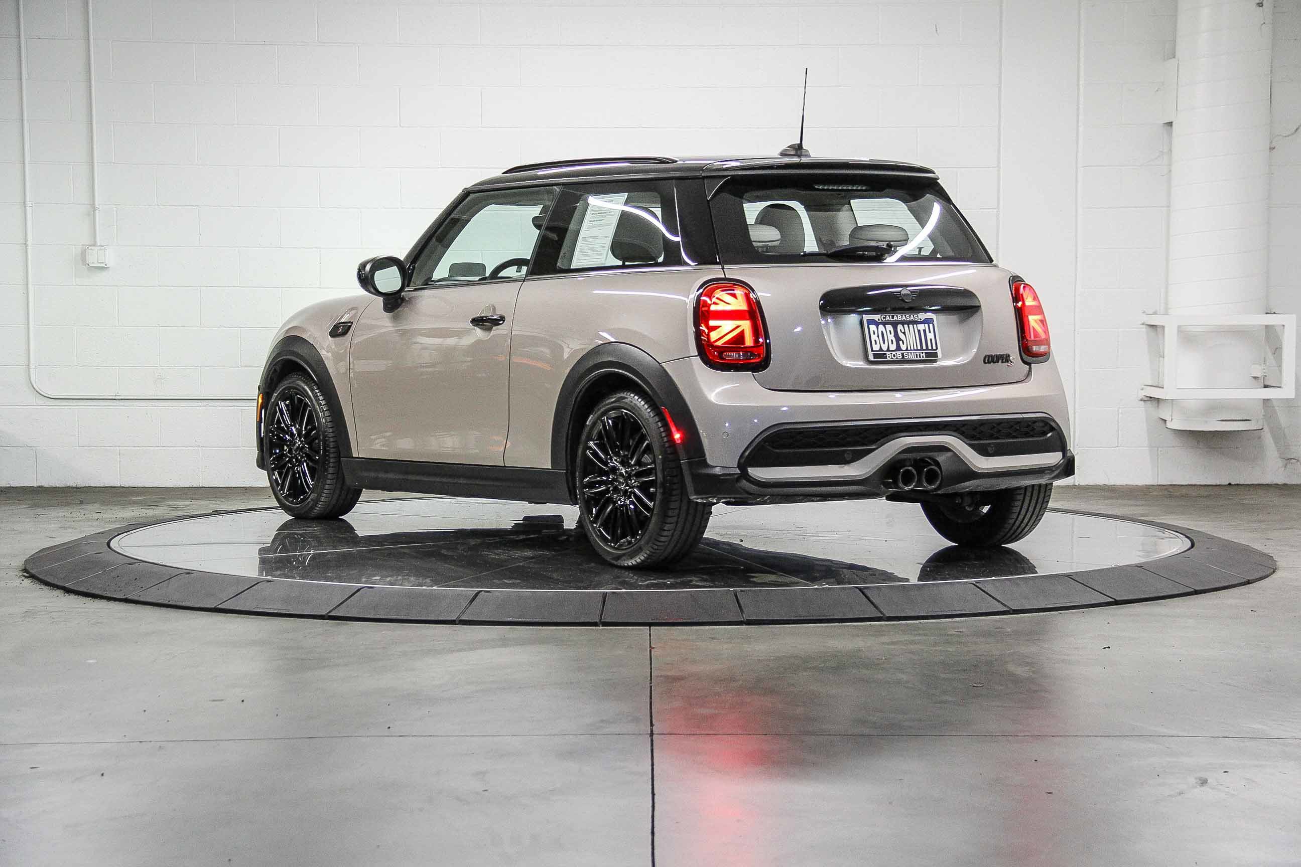 Used 2023 MINI Cooper S FWD image 4