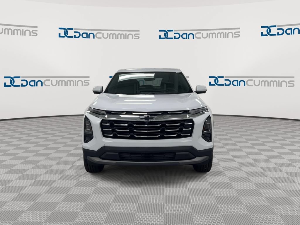 New 2026 Chevrolet Equinox LT FWD image 3