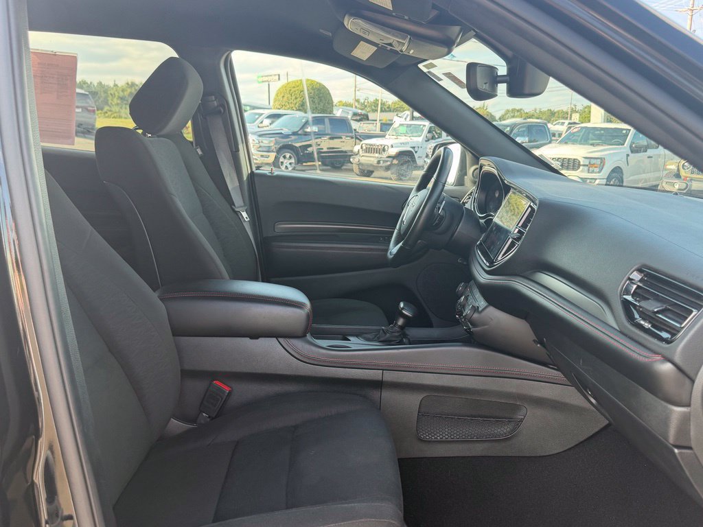 Used 2025 Dodge Durango GT AWD/4WD image 31